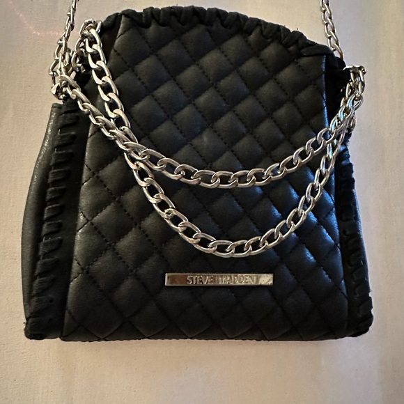 Steve Madden Black Quilted Handbag/Crossbody with Chain Straps - Picture 4 of 4